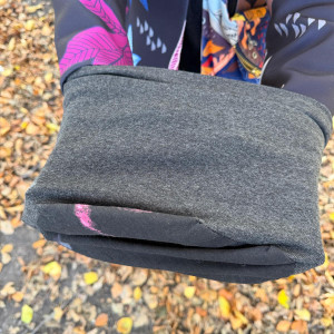 Czapka szara kolorowa gora