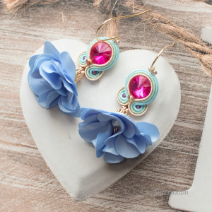 Kolczyki sutasz kwiaty Fuksja i Błękit
