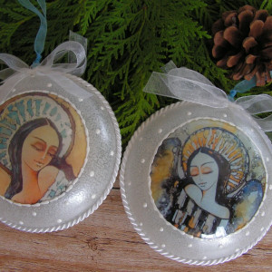 Bombki/medaliony na choinkę z wizerunkami Aniołów – komplet 2 szt.