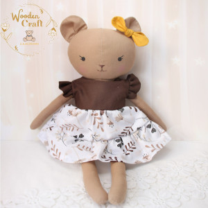 Miś Zoya przytulanka w brązowej sukieneczce z falbankami GOTOWY