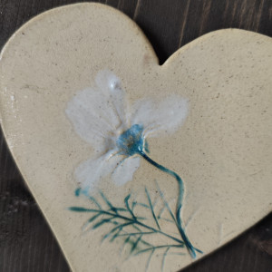 Serce ceramiczne na desce