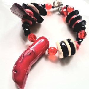 Bransoletka z koralem