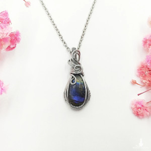 Naszyjnik Labradoryt stal chirurgiczna wisiorek handmade wirewrapping