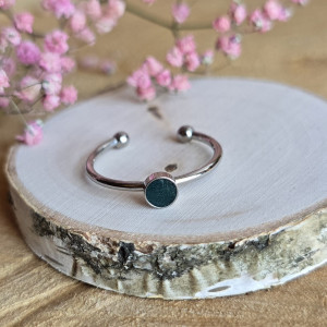 Srebrny pierścionek regulowany zielony brokatowy zielone oczko żywica butelkowa zieleń