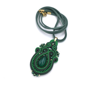 Wisiorek naszyjnik sutasz zielony „Arden” leśny klasyczny z agatem