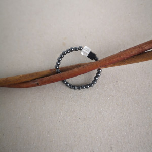 Pierścionek z kryształem górskim