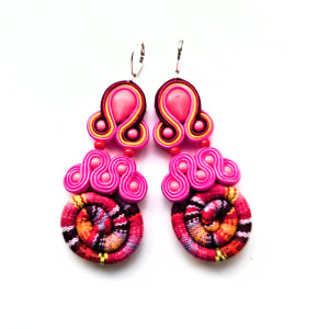 Pink Masai kolczyki sutasz