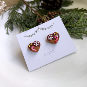 Kolczyki serduszka ze złotą posypką