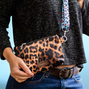 Mini torebka z weluru w panterkę