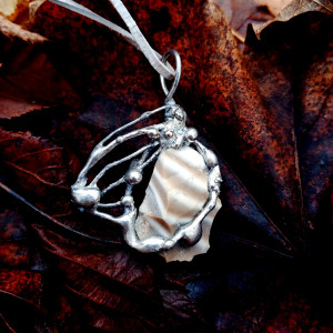 Naszyjnik z krzemieniem pasiastym, ręcznie robiony, pojedyncza sztuka