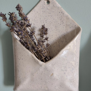 Ceramiczna koperta na drobiazgi