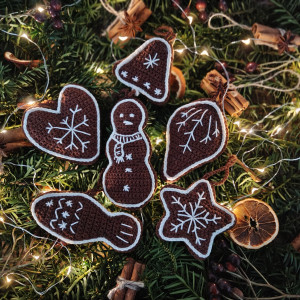 Świąteczne pierniczki - komplet ozdób choinkowych