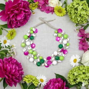 6446 Naszyjnik Maxi – Energetyczne Koraliki (Fuksja, Limonka, Zieleń) na Lnianych Sznurach
