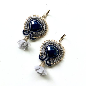 Sutaszowe kolczyki GREY FLOWERS