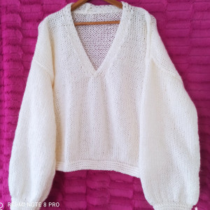 Sweter moherowy oversize biały rękawy baloniki długie