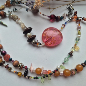 naszyjnik koralikowy bardzo długi