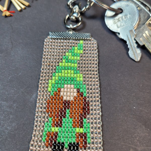 Skrzat Krasnal zielony - Brelok zawieszka do kluczy / torebki / plecaka tkana z koralików