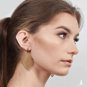 Kolczyki z ażurowymi rombami Fale c633