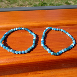 Bransoletka Apatyt kamień naturalny 4mm