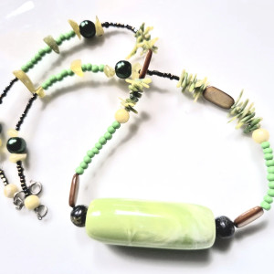 naszyjnik koralikowy zielony