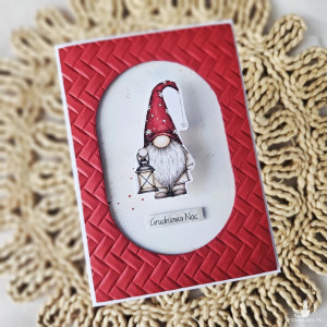 Kartka bożonarodzeniowa z gnomem na dystansie 1