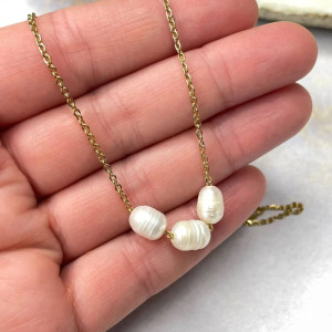 Ponadczasowy łańcuszek z perłami c1323