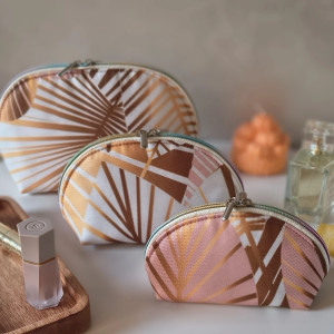 Zestaw kosmetyczek półokrągłych w trzech rozmiarach