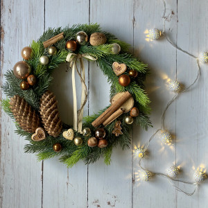 Bożonarodzeniowy wianek, dekoracja na ścianę, drzwi