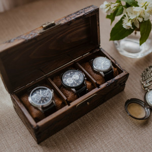 Pudełko na zegarki, bransoletki i łańcuszki, Drewniane na zegarki, bransoletki i łańcuszki