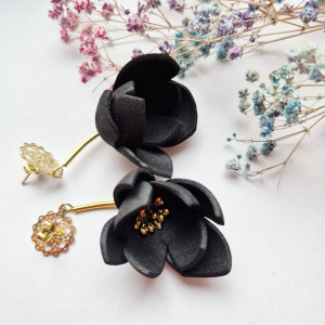 Kolczyki czarne tulipany
