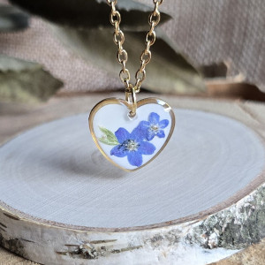 Złota zawieszka złoty wisiorek kwiat naszyjnik żywica z żywicy kwiaty z kwiatami serce serduszko niezapominajki