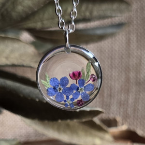 Bukiet suszonych kwiatów Srebrna zawieszka srebrny wisiorek z niezapominajką niezapominajka