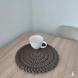 Podkładka szydełkowa okrągła ze sznurka 32cm