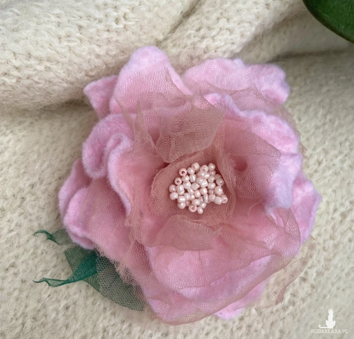 Róża z filcu