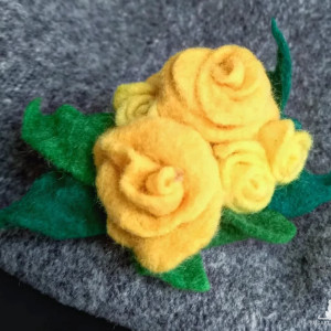 Bukiecik róż z filcu