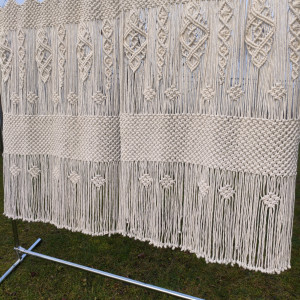 Makramowa zazdrostka do okna w stylu Boho