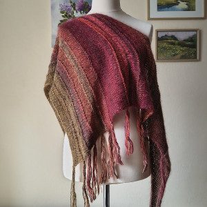 Jarzębina - miła, ciekawa chusta z ekskluzywną japońską włóczką Noro