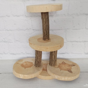 Etażerka lub kwietnik