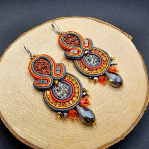 Szaro-miedziane kolczyki sutasz