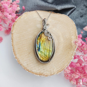 Naszyjnik Labradoryt stal chirurgiczna wisiorek handmade wirewrapping