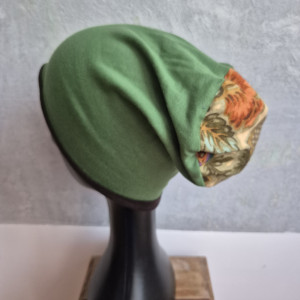 Czapka damska zielona codzienna