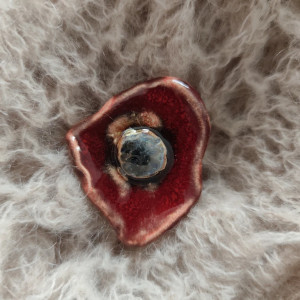 broszka ceramiczna kwiat