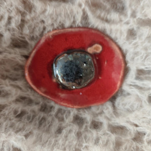 broszka ceramiczna mak