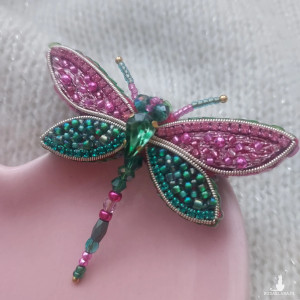 Wiosenna broszka WAŻKA