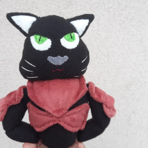 Pluszowy kotołak rękodzieło maskotka fantasy wojownik
