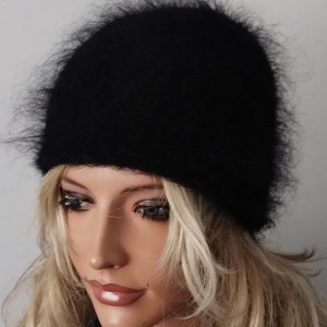 Czapka moherowa w  czerni