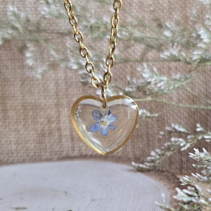 Złota zawieszka złoty wisiorek kwiat naszyjnik żywica z żywicy kwiaty z kwiatami serce serduszko niezapominajki