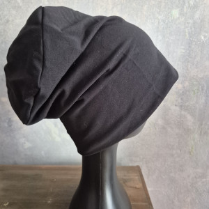 Czapka Czarna smerfetka dzianina