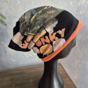 Czapka czarno-pomarańczowa kolorowa