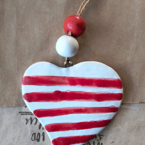 Serce w czerwone paski